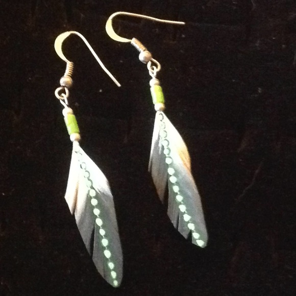 Feather earrings - Picture 1 of 2